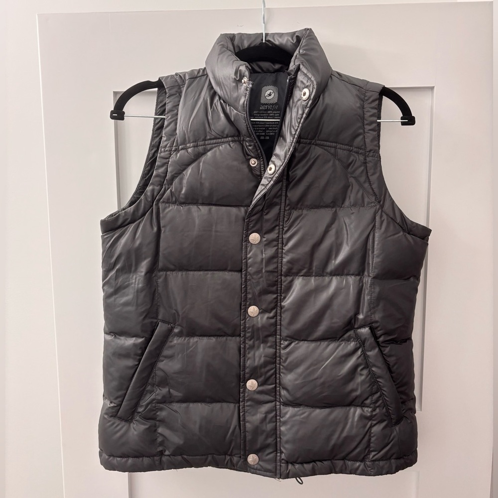 NWOT aerie fit Puffer Vest